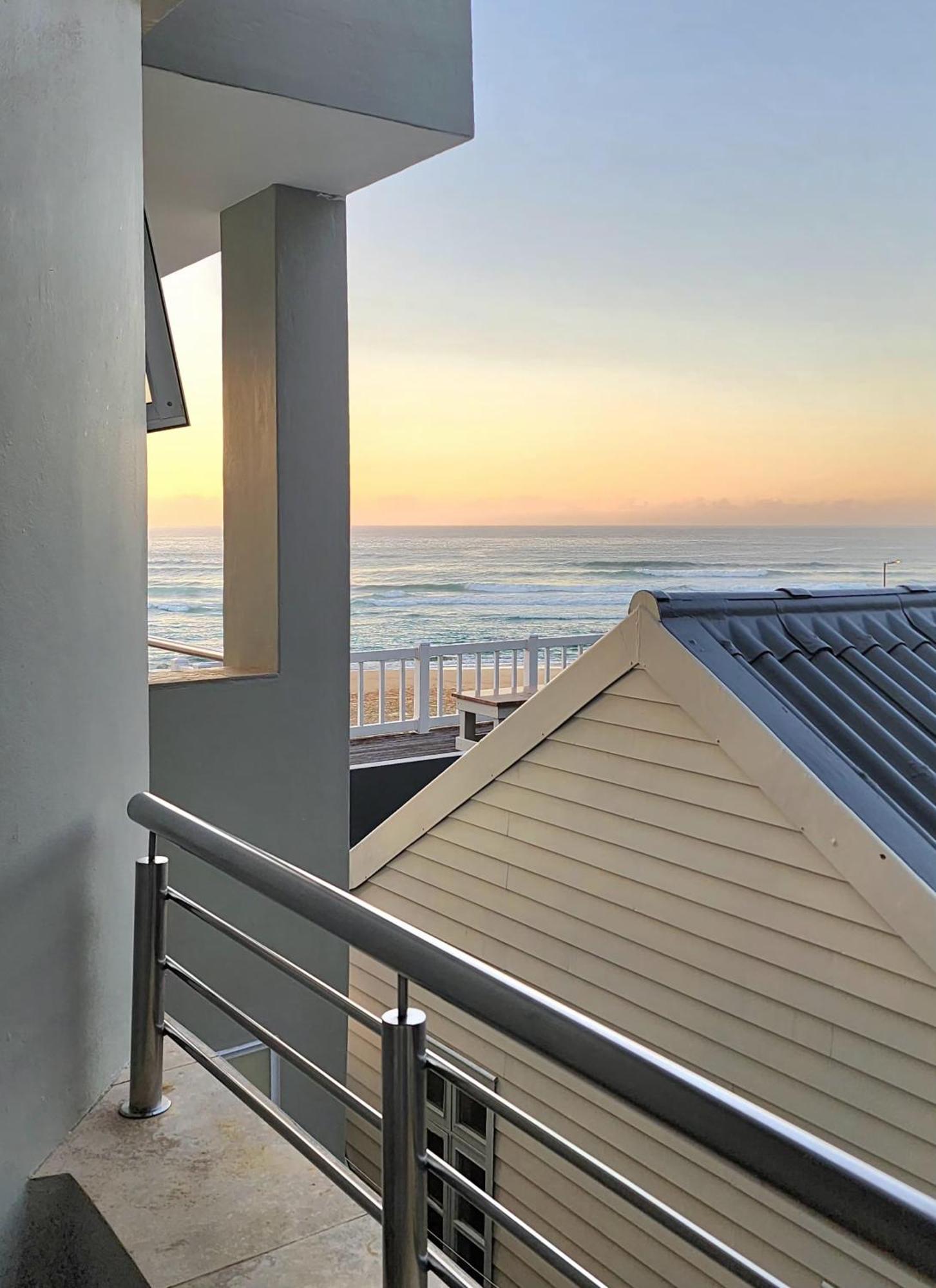 Waves Of Grace Seafront Villa Heroldsbaai Buitenkant foto